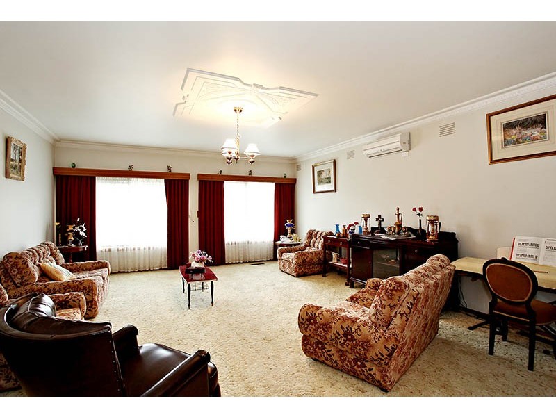 120 Roberts Street, Essendon VIC 3040