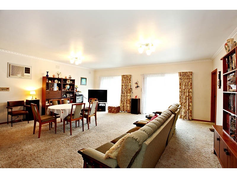 120 Roberts Street, Essendon VIC 3040