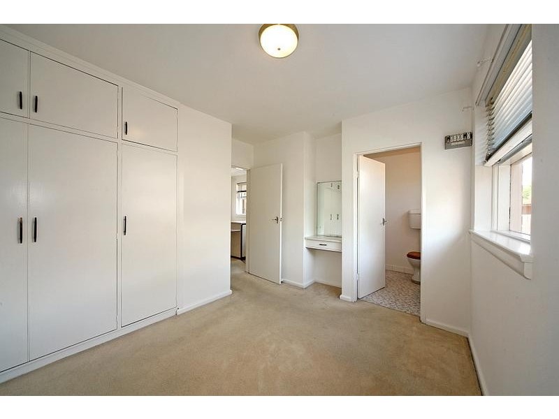 8/16 Newlyn Street, Caulfield VIC 3162