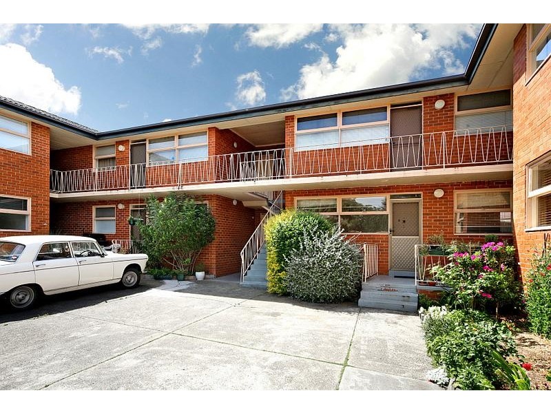 8/16 Newlyn Street, Caulfield VIC 3162