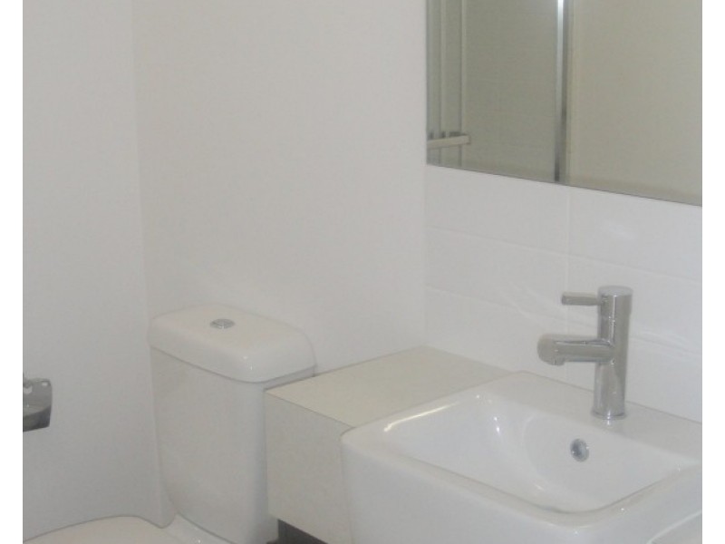 111/8 Pottery Court, Brunswick VIC 3056