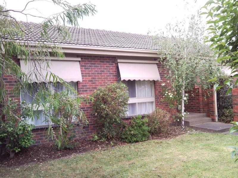 1/3 Leeds Street, Doncaster East VIC 3109