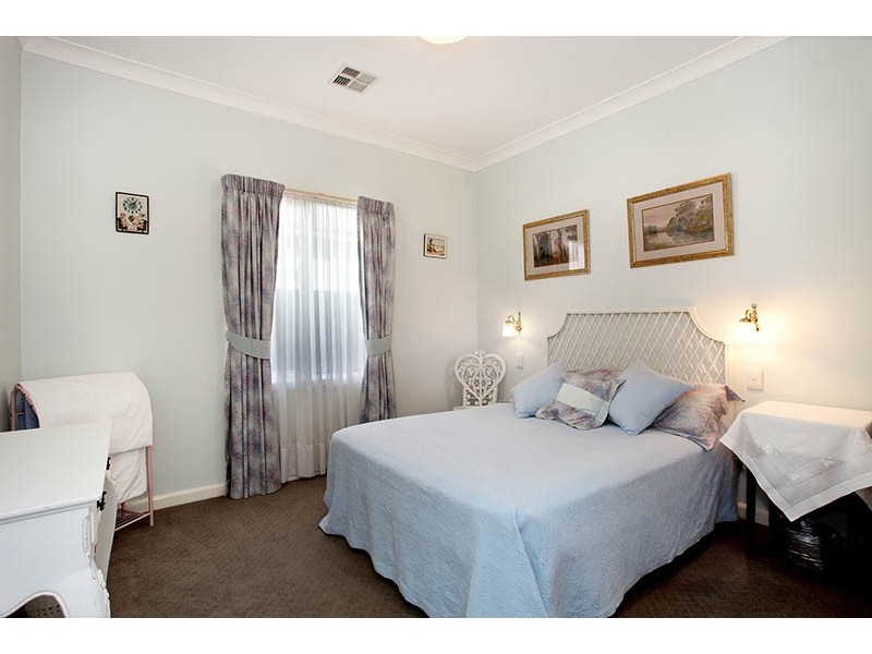 39 Dickinson Street, Hadfield VIC 3046