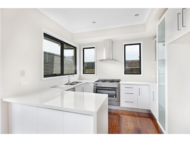 2/31 Beaumont Parade, West Footscray VIC 3012