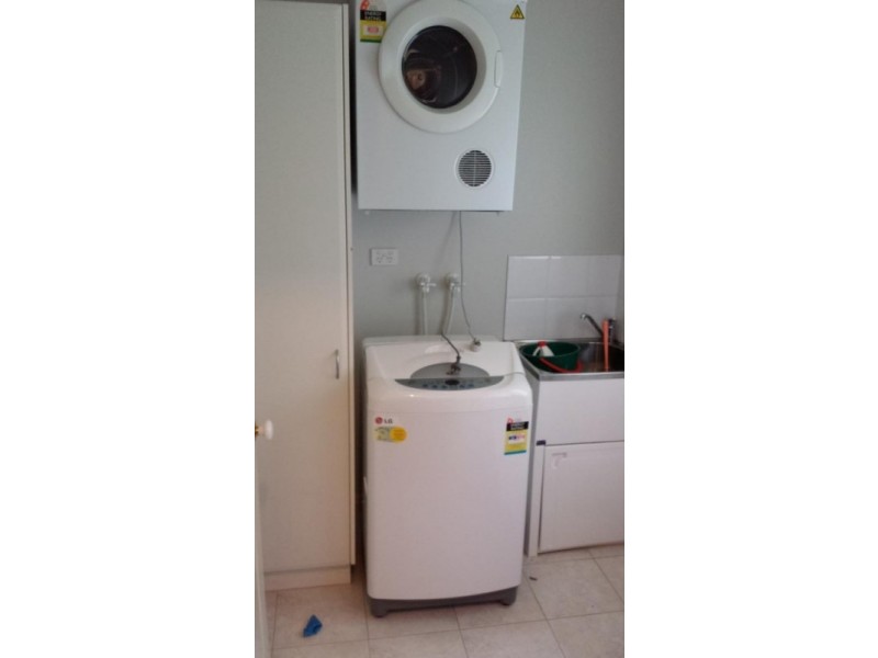 2/36 McComas Grove, Burwood VIC 3125