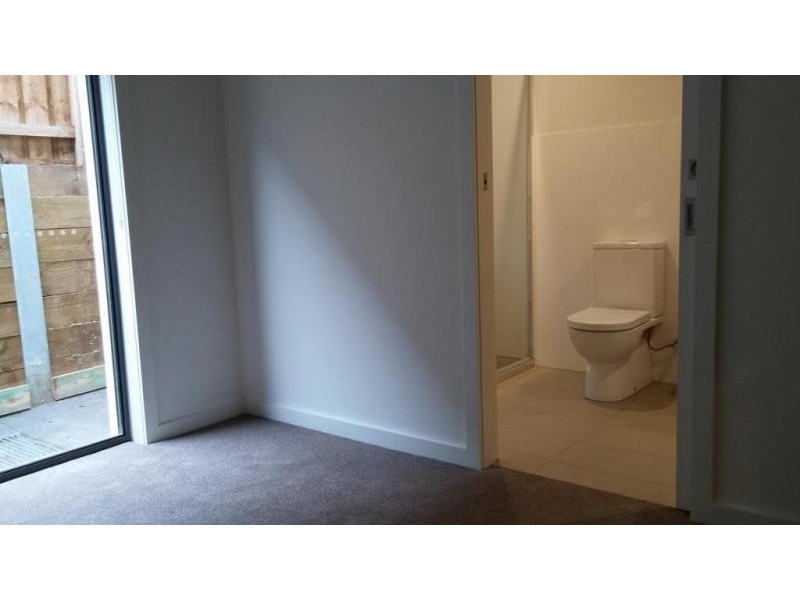 6/12 Leonard Crescent, Ascot Vale VIC 3032