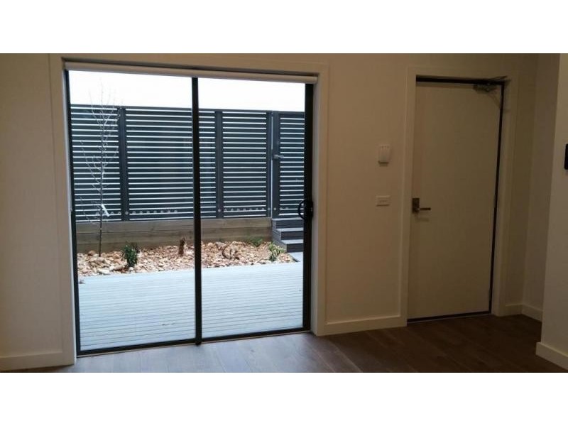 6/12 Leonard Crescent, Ascot Vale VIC 3032