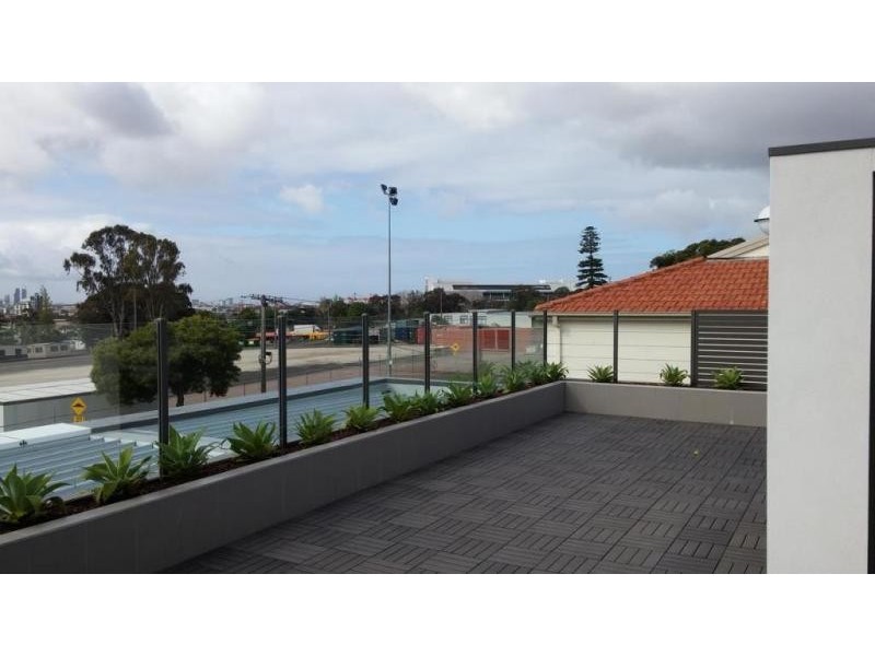 12/12 Leonard Crescent, Ascot Vale VIC 3032