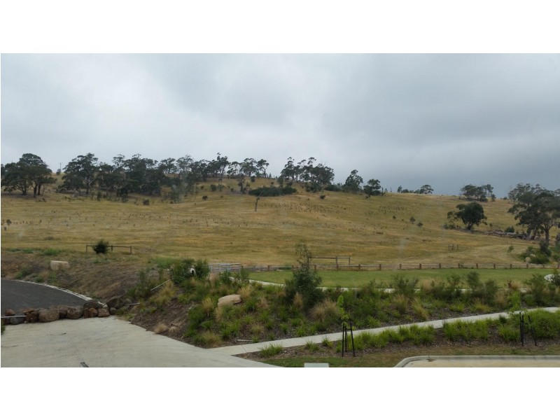 34 Greenhaven Garden, South Morang VIC 3752