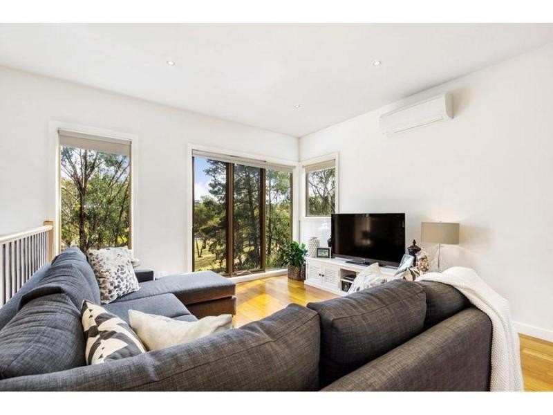 6/2 Parsons Road, Eltham VIC 3095