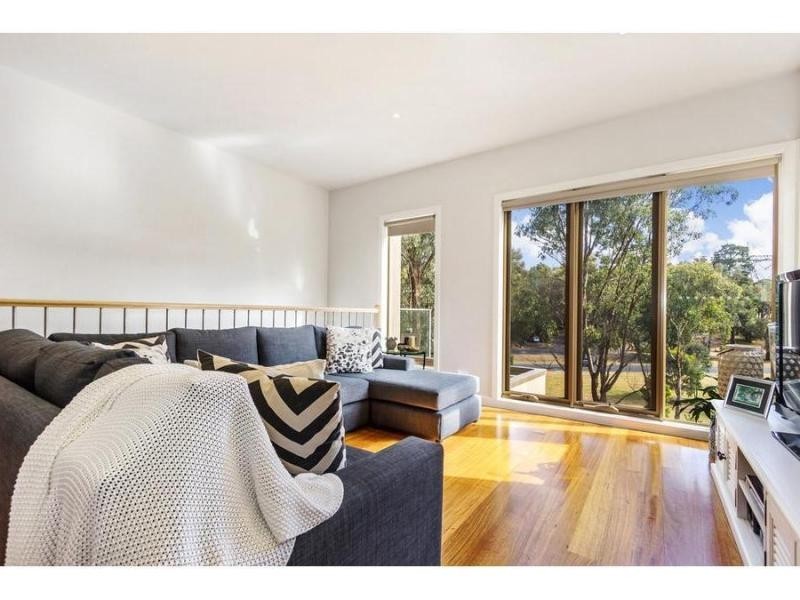 6/2 Parsons Road, Eltham VIC 3095