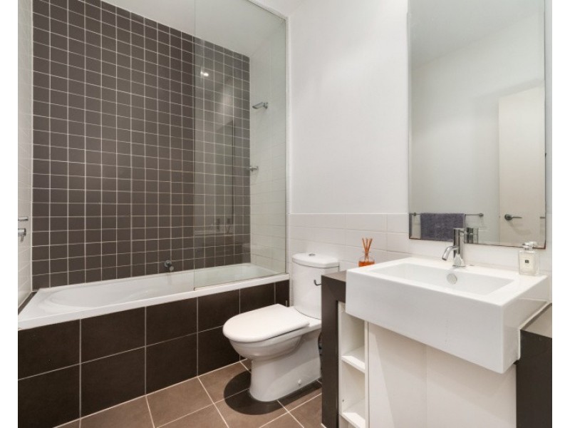 32 Ryan Street, Brunswick VIC 3056