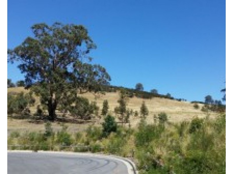 30 Greenhaven Gardens, South Morang VIC 3752