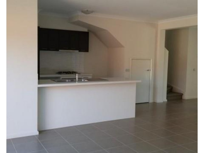 30 Greenhaven Gardens, South Morang VIC 3752