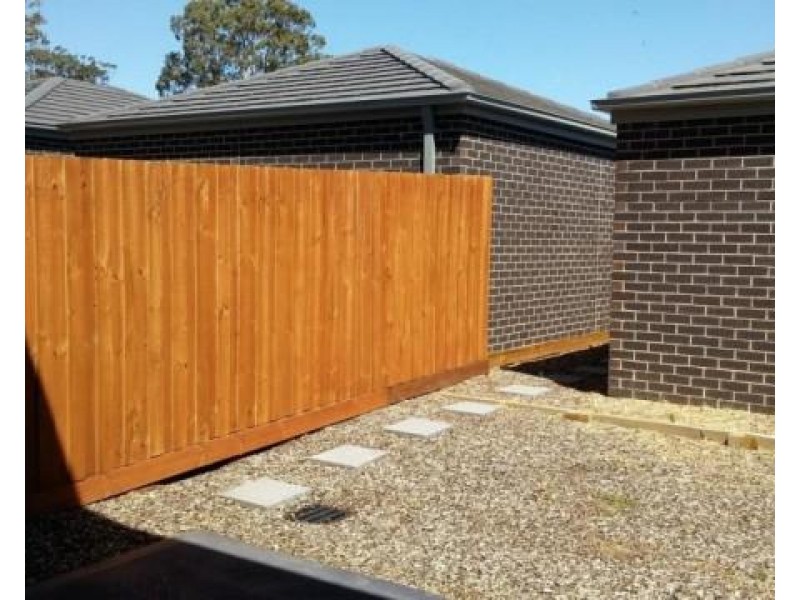 30 Greenhaven Gardens, South Morang VIC 3752