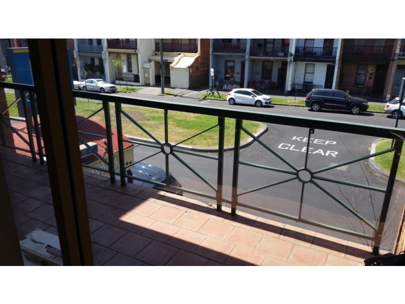 1/249 Drummond Street, Carlton VIC 3053