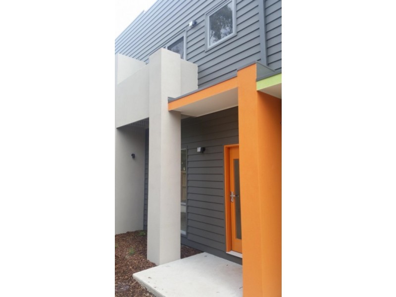 16/2 Sanoma Drive, Skye VIC 3977