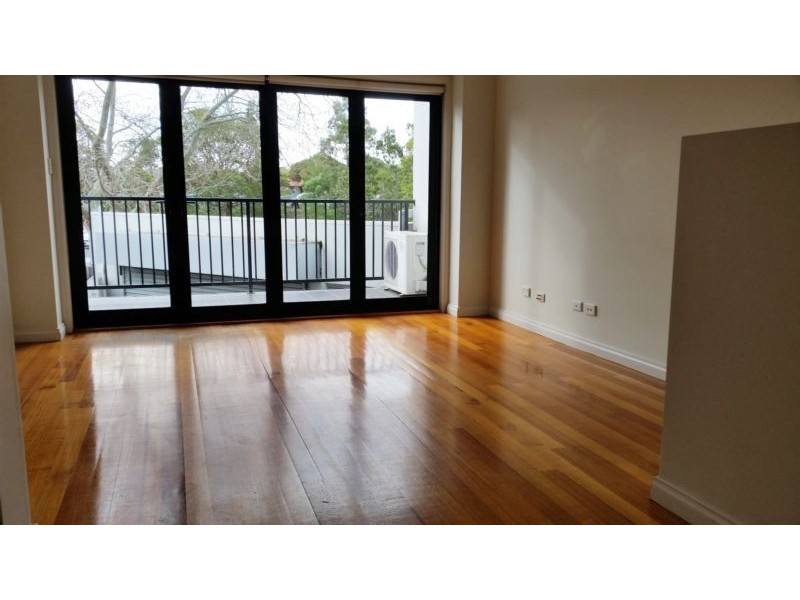 21 Ripon Grove, Elsternwick VIC 3185