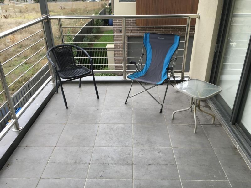 27/8 The Crossing, Caroline Springs VIC 3023