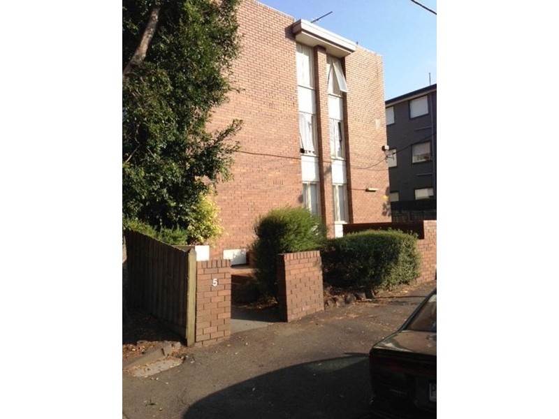 13/5 Barnsbury Road, South Yarra VIC 3141