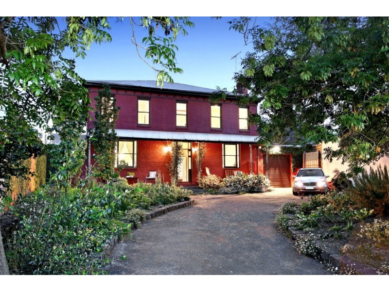2A Byron Street, Canterbury VIC 3126