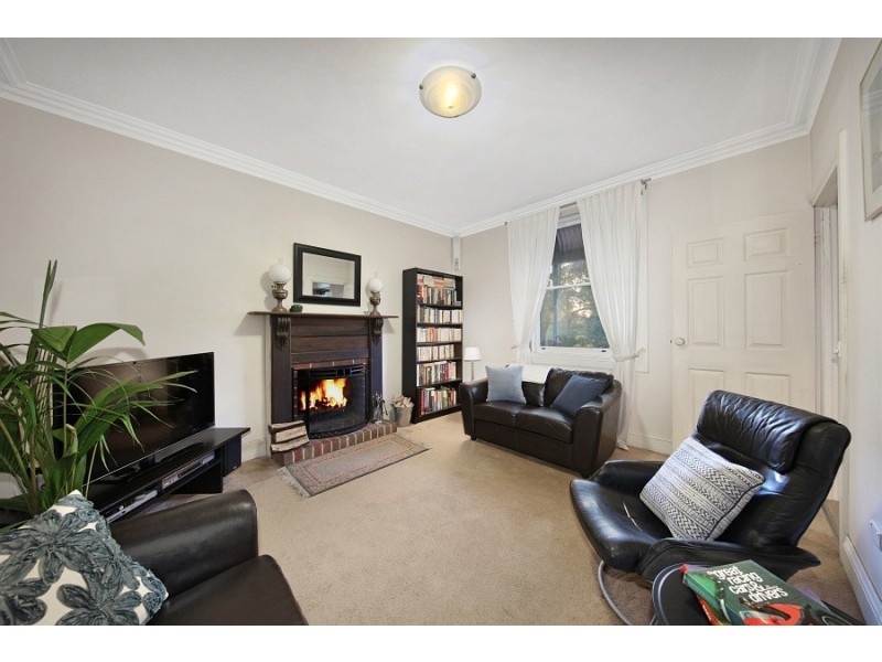 2A Byron Street, Canterbury VIC 3126