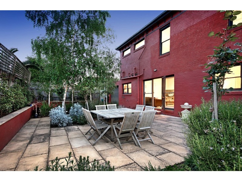2A Byron Street, Canterbury VIC 3126