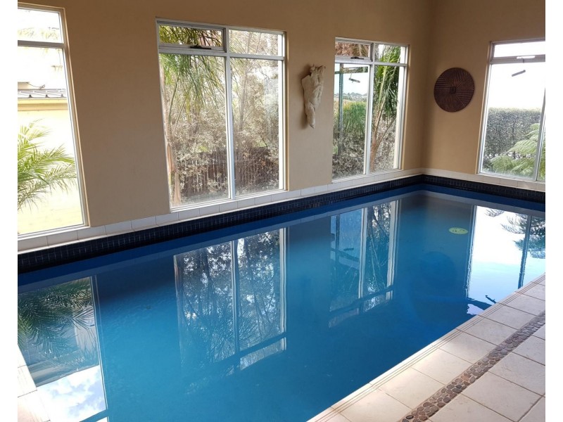 89 Riviera Road, Avondale Heights VIC 3034