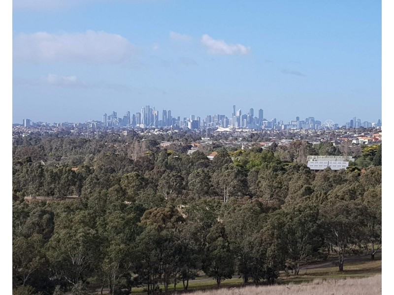 89 Riviera Road, Avondale Heights VIC 3034