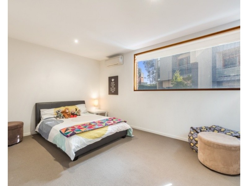 12 Jetty Lane, Maribyrnong VIC 3032