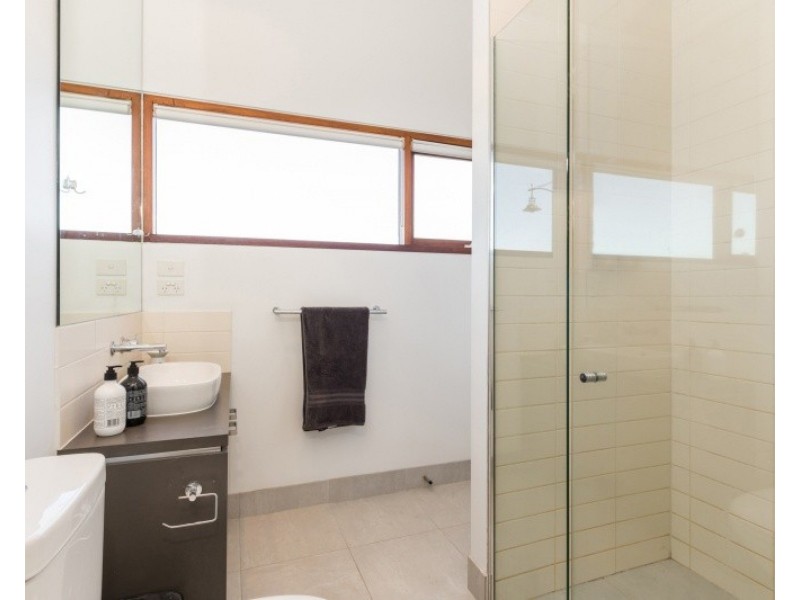 12 Jetty Lane, Maribyrnong VIC 3032