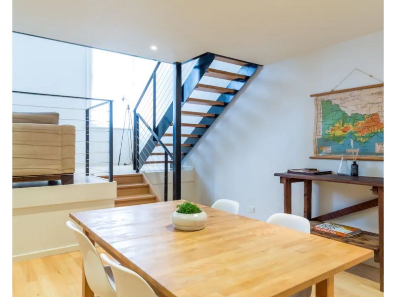 61 Mackenzie Street, Melbourne VIC 3000