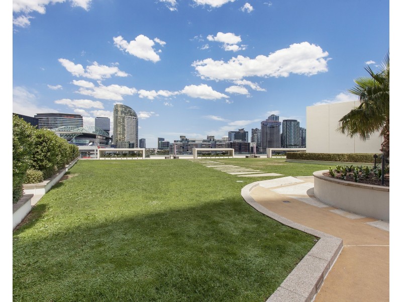 1411/2 Newquay Promenade, Docklands VIC 3008