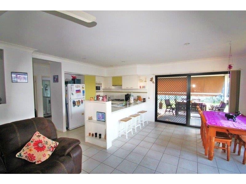 17 Macleay Cresent, Pacific Paradise QLD 4564