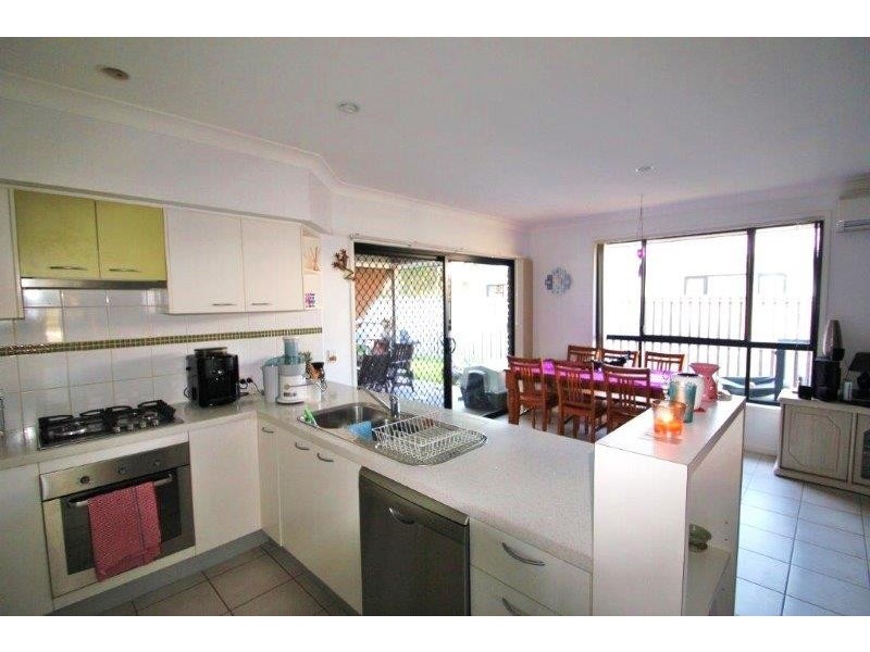 17 Macleay Cresent, Pacific Paradise QLD 4564