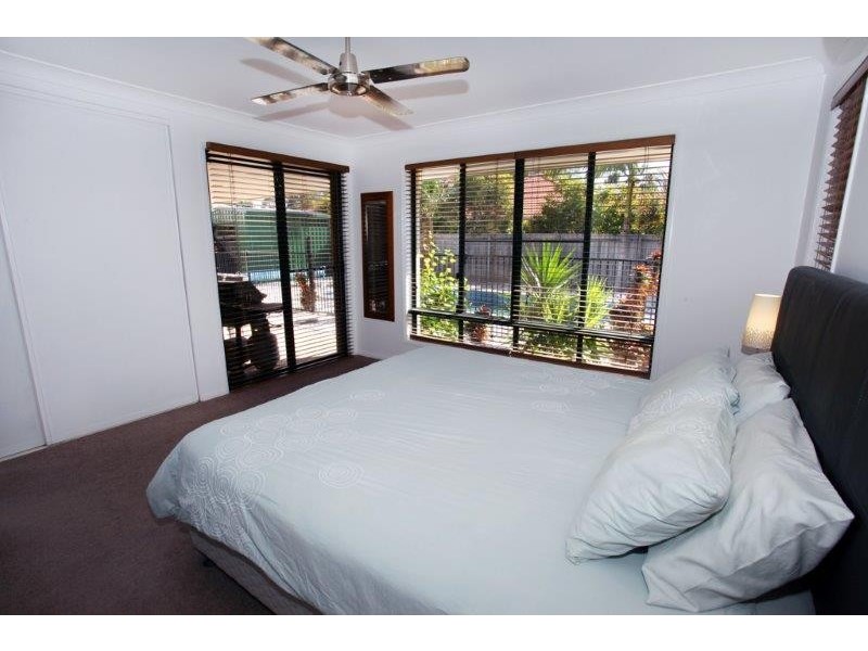 21 Baker-Finch Place, Twin Waters QLD 4564