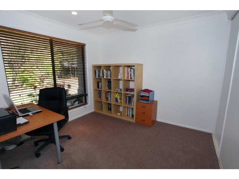 21 Baker-Finch Place, Twin Waters QLD 4564