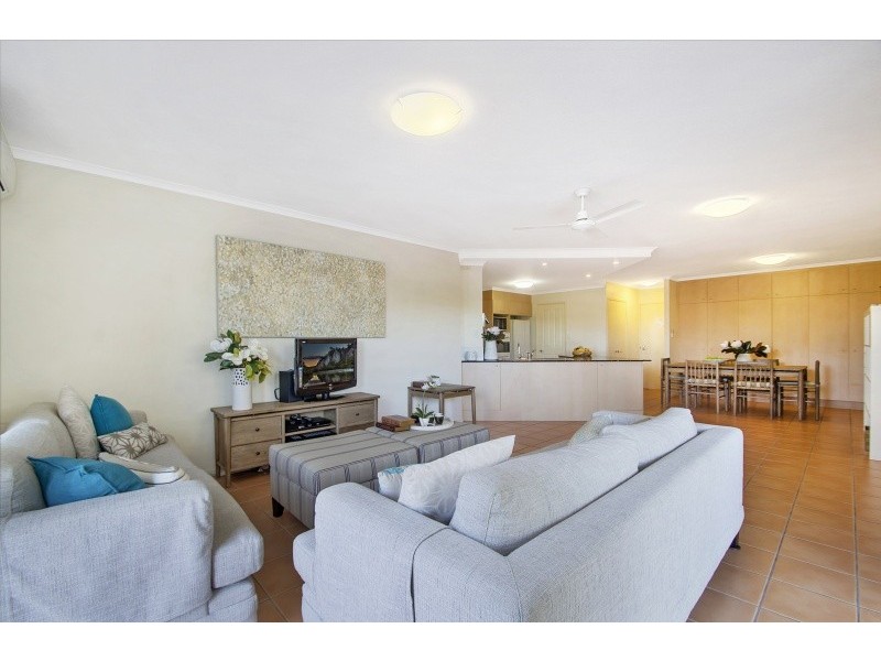 4/15 Andrew Street, Point Arkwright QLD 4573