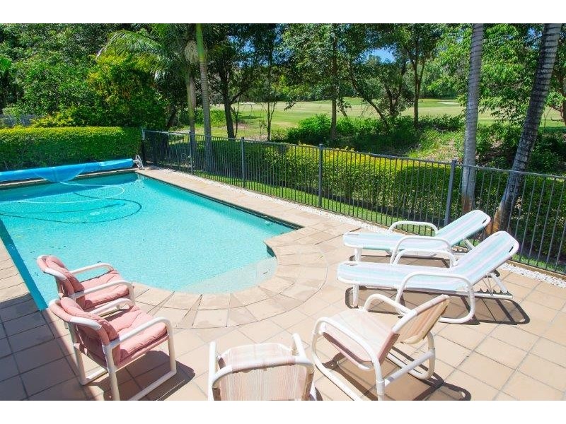 8 Pampling Place, Twin Waters QLD 4564