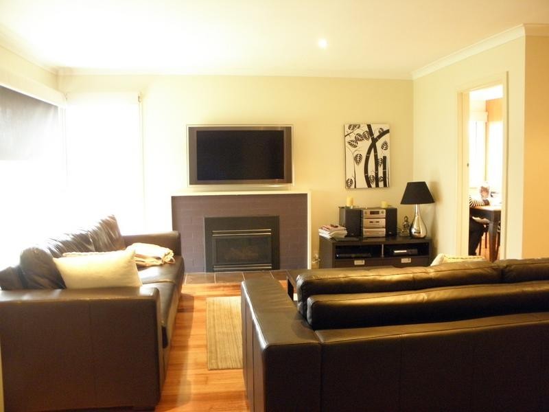 1/11 Grange Park Avenue, Doncaster VIC 3108