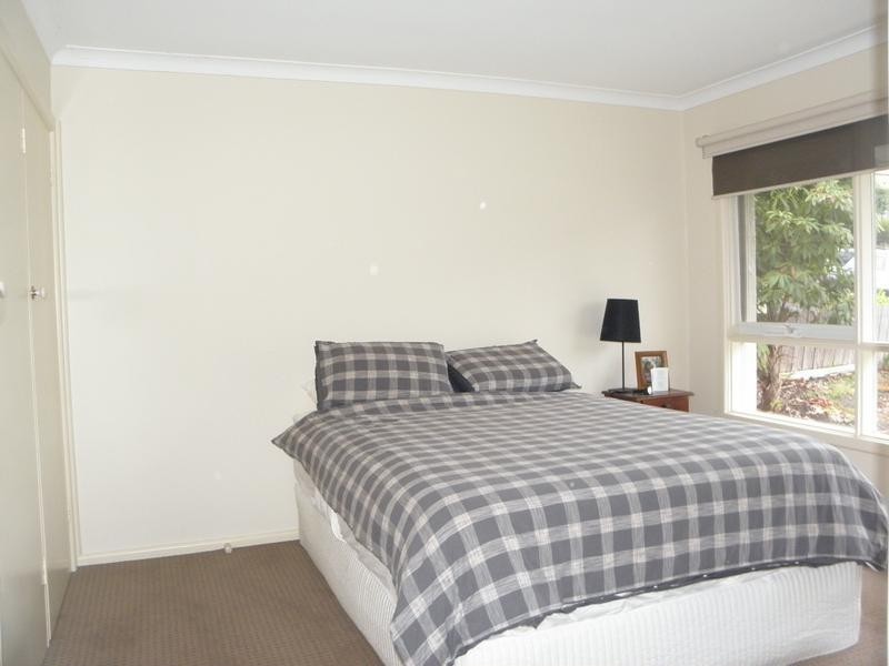 1/11 Grange Park Avenue, Doncaster VIC 3108