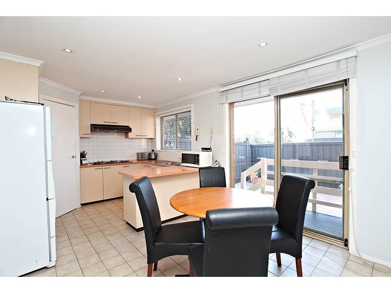 8/1 Serpells Road, Templestowe VIC 3106