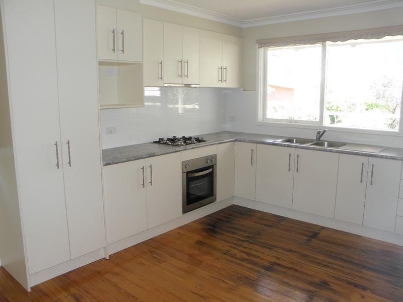 21 Whittens Lane, Doncaster VIC 3108