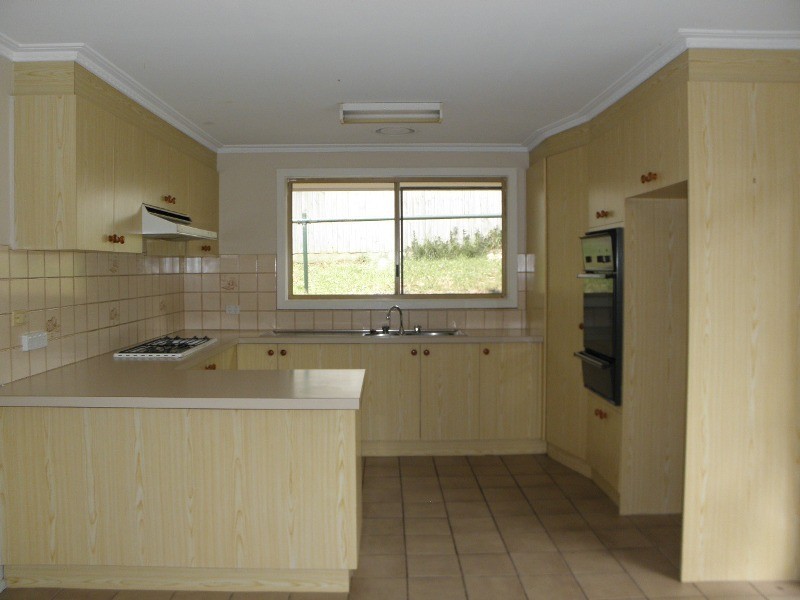 2/11 Estelle Street, Bulleen VIC 3105