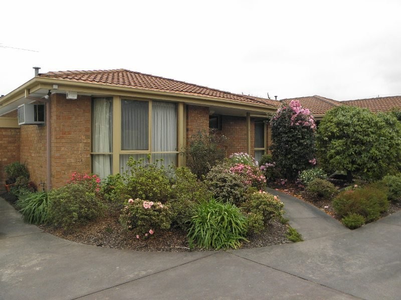 2/11 Beverley Street, Doncaster East VIC 3109