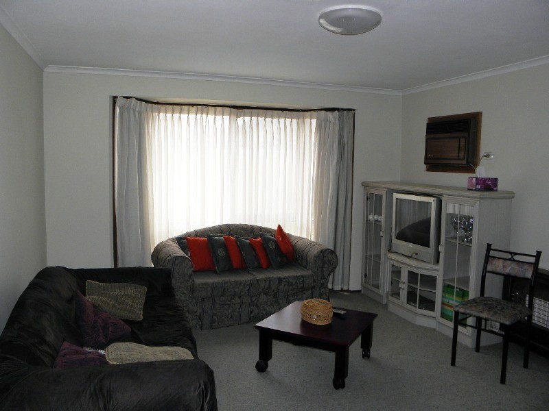 2/11 Beverley Street, Doncaster East VIC 3109