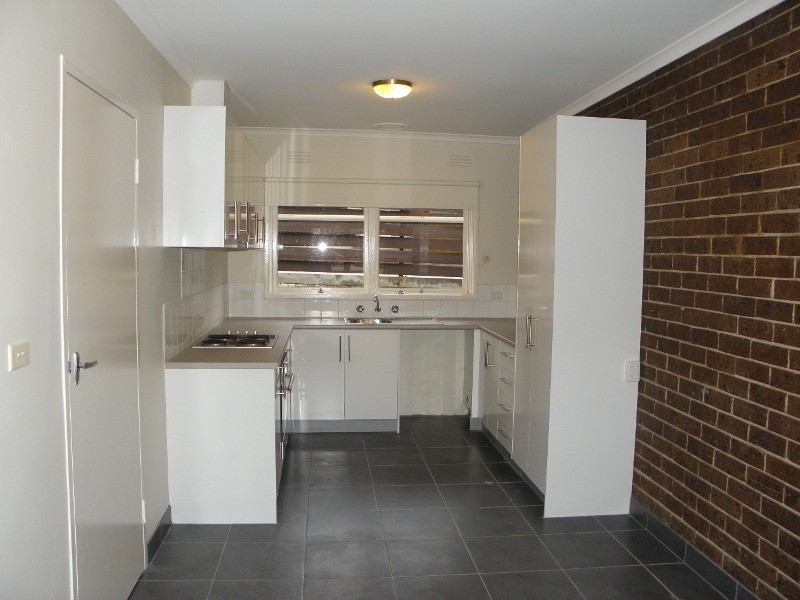 4/3 Meaker Avenue, Oak Park VIC 3046