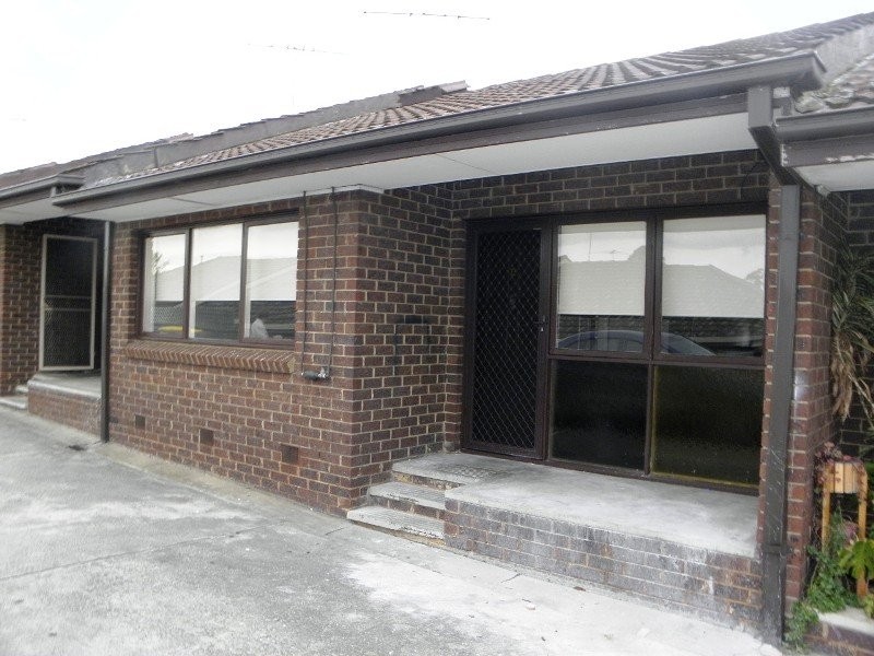 4/3 Meaker Avenue, Oak Park VIC 3046