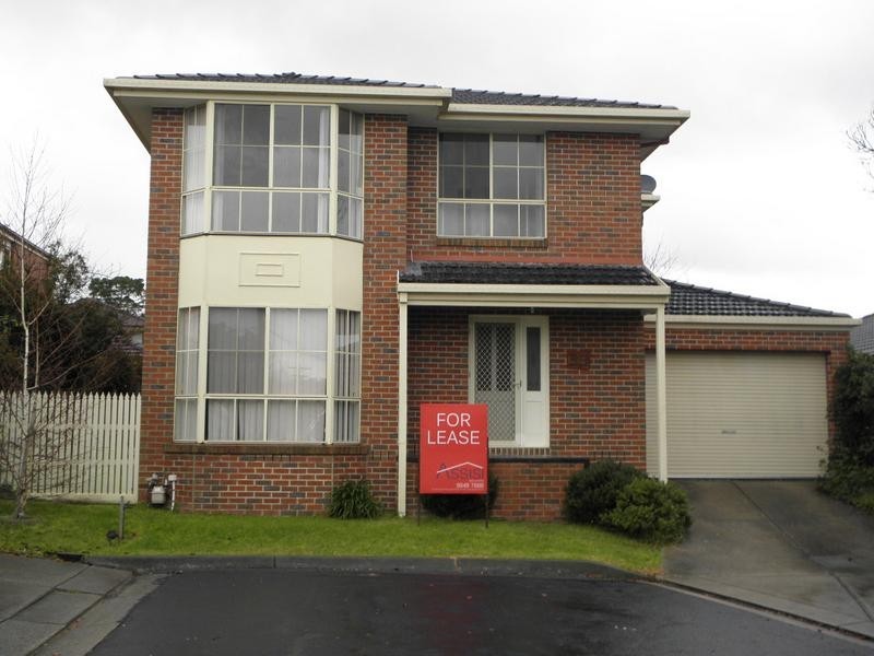 35 Crest Grove, Nunawading VIC 3131