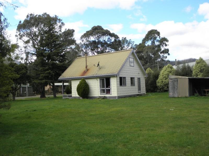 5 Aroona Drive, Buxton VIC 3711
